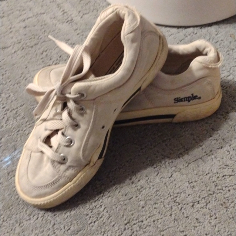 Vintage 90s Simple Canvas Sneakers, 7.5. off white